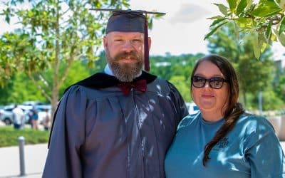Hinds CC graduates nearly 1,000 in spring ceremonies