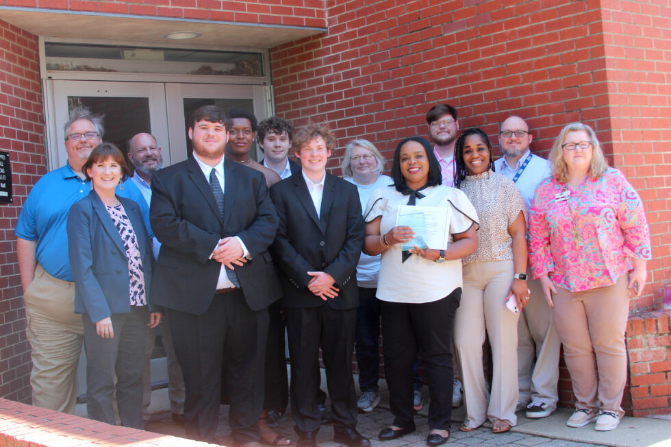 Hinds CC Raymond Campus Phi Theta Kappa Names Faculty of the Year